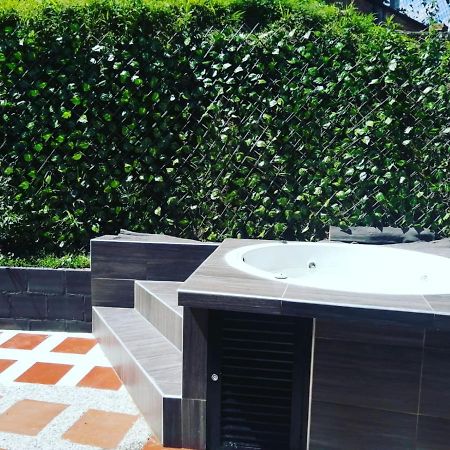 Hostal Spa Casa De Piedra Con Jacuzzi Santa Rosa de Cabal Exterior foto