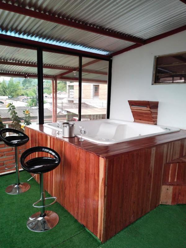 Hostal Spa Casa De Piedra Con Jacuzzi Santa Rosa de Cabal Exterior foto