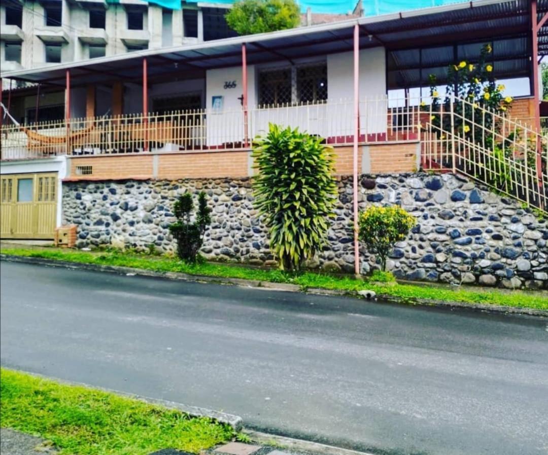 Hostal Spa Casa De Piedra Con Jacuzzi Santa Rosa de Cabal Exterior foto